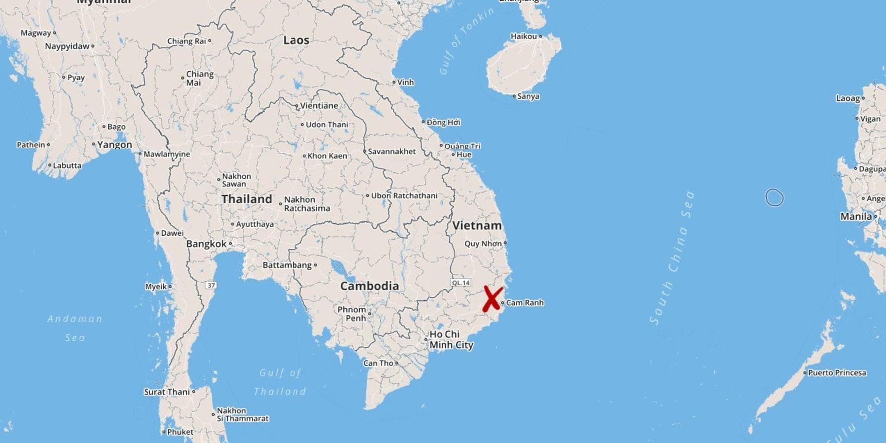 Översvämningarna och jordskreden har drabbat provinsen Khanh Hoa, i sydöstra Vietnam.