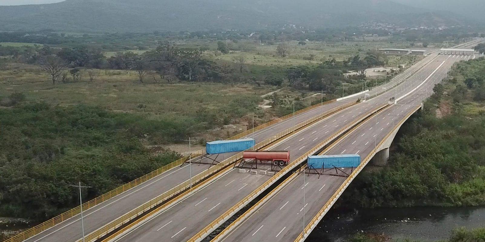 Den blockerade Tienditasbron vid gränsen mellan Colombia och Venezuela.