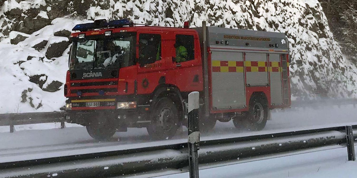 En brandbil har vält och börjat läcka på flygplatsen i Karlstad. Arkivbild.