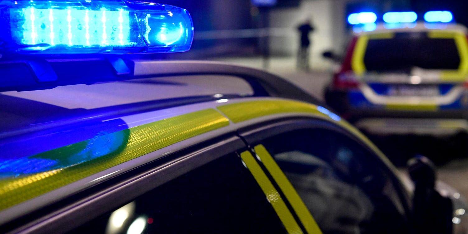 Polisen har gripits två män efter ett stort bråk i Kalmar där två skadades. Arkivbild.