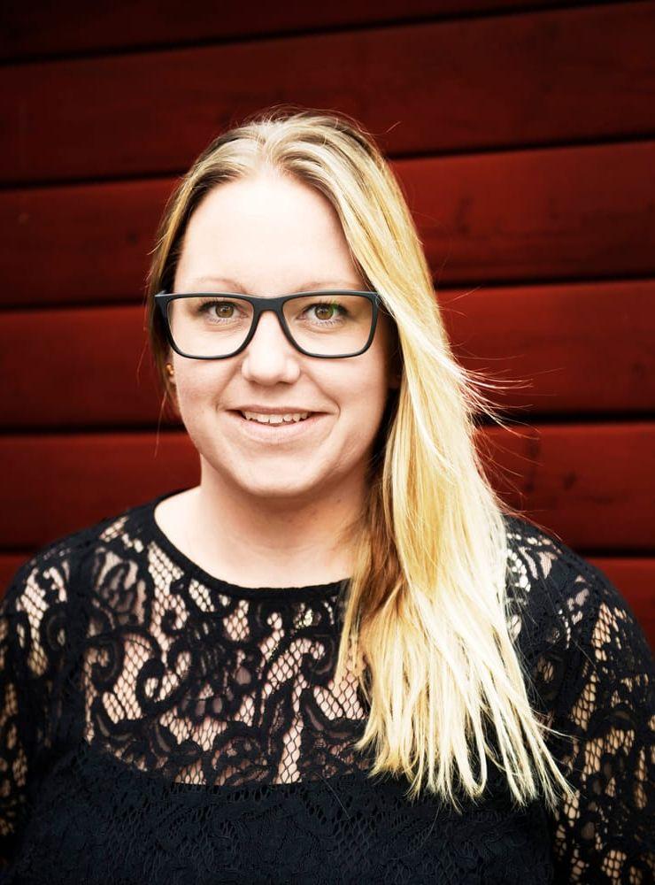 "2017 ska bli året då jag hittar tillbaka till mig själv – och till mitt skrivande", säger Malin Birgersson som nu börjar skriva krönikor i HP igen. Bild: Jari Välitalo