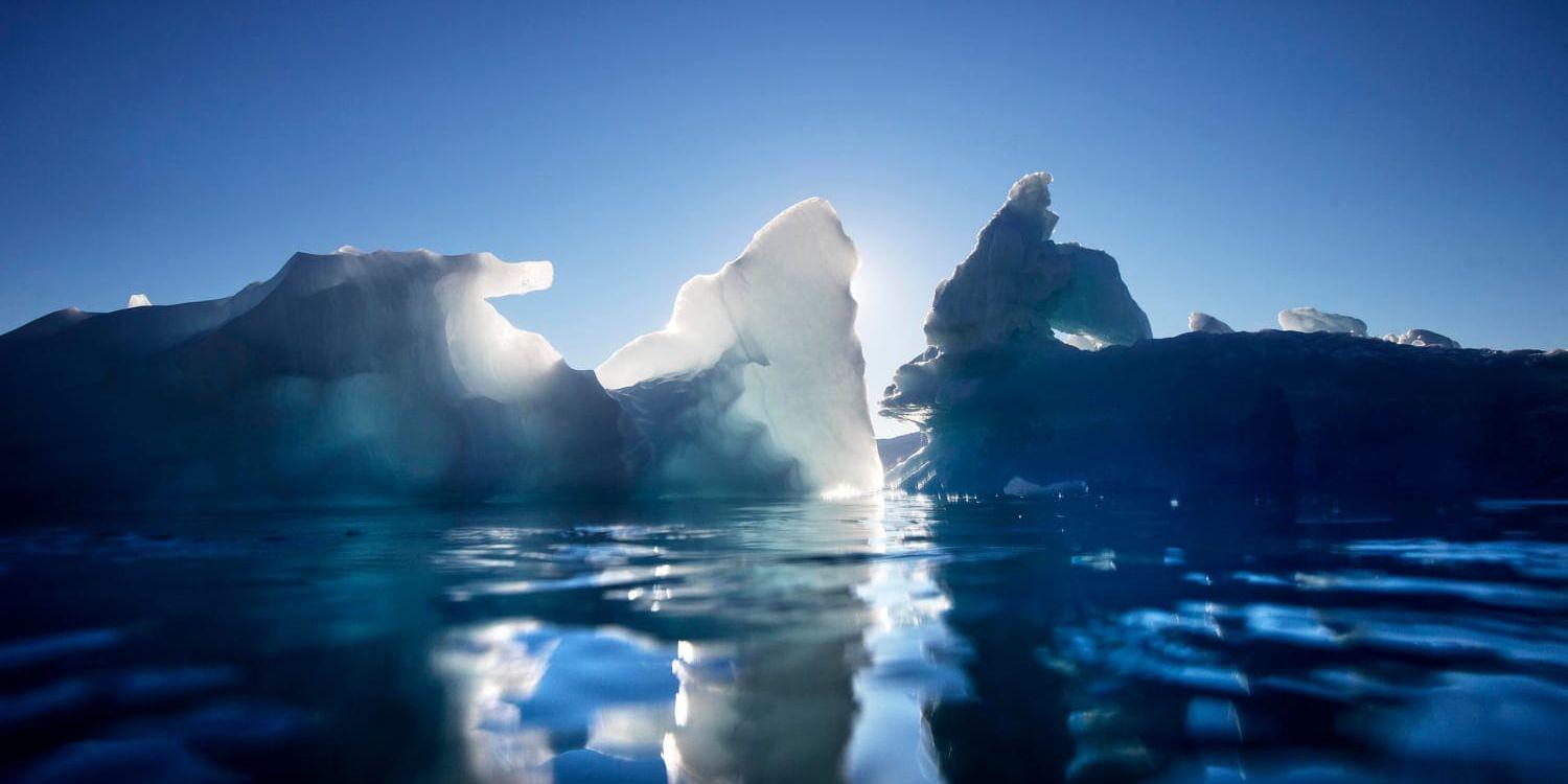 Forskare varnar för att smältande isar på Grönland och Antarktis riskerar att ställa till med klimatkaos snabbare än man tidigare trott. Arkivbild.