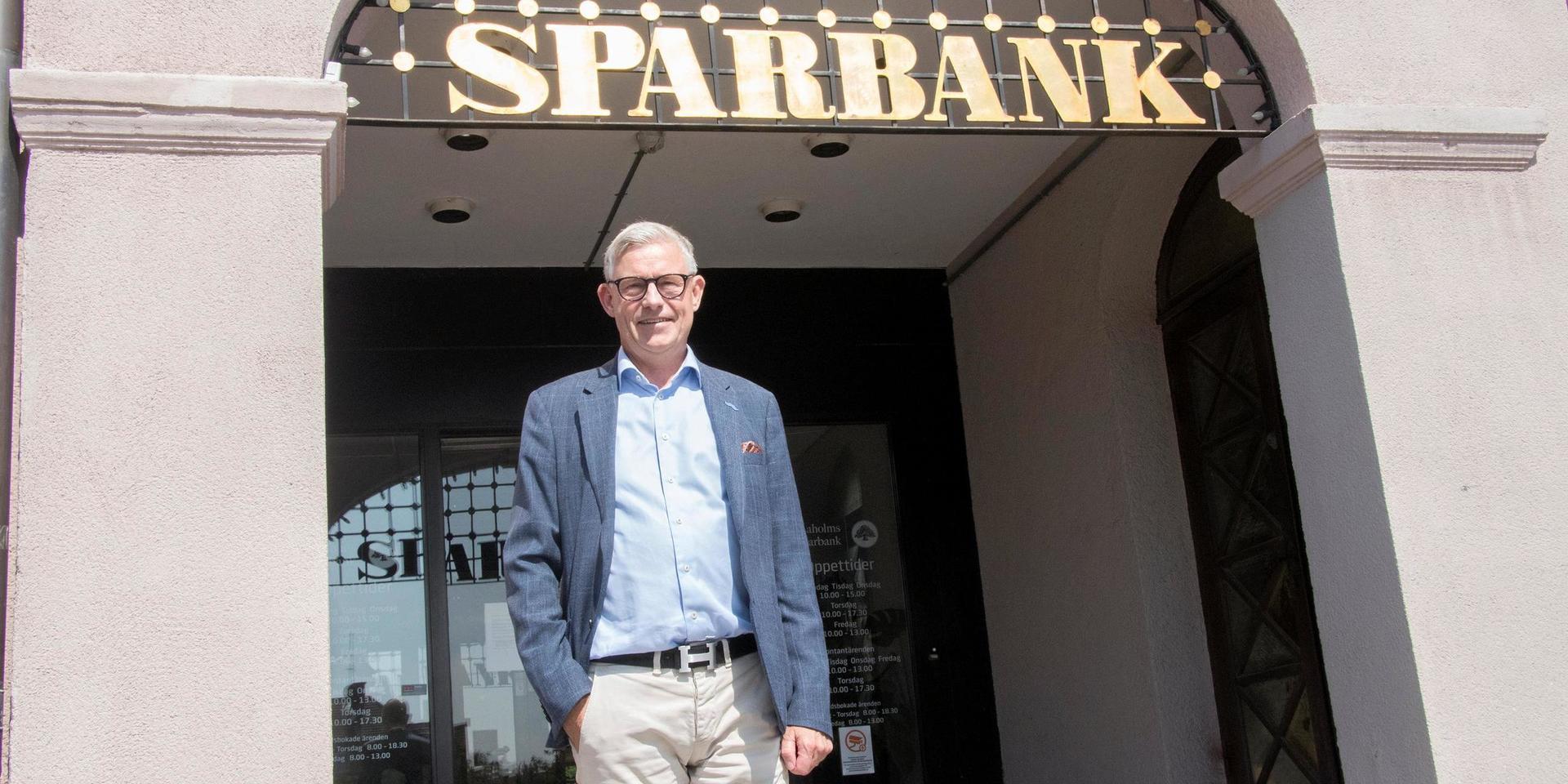 Lars-Göran Persson är vd för Laholms sparbank.