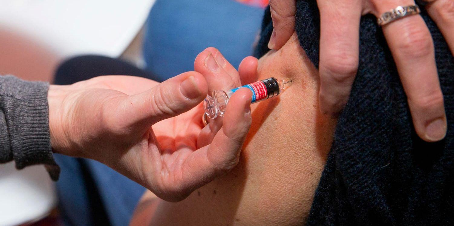 Den offentliga sjukvården i Sverige kan inte erbjuda vaccin mot den typ av influensa som nu är i omlopp. Arkiv.