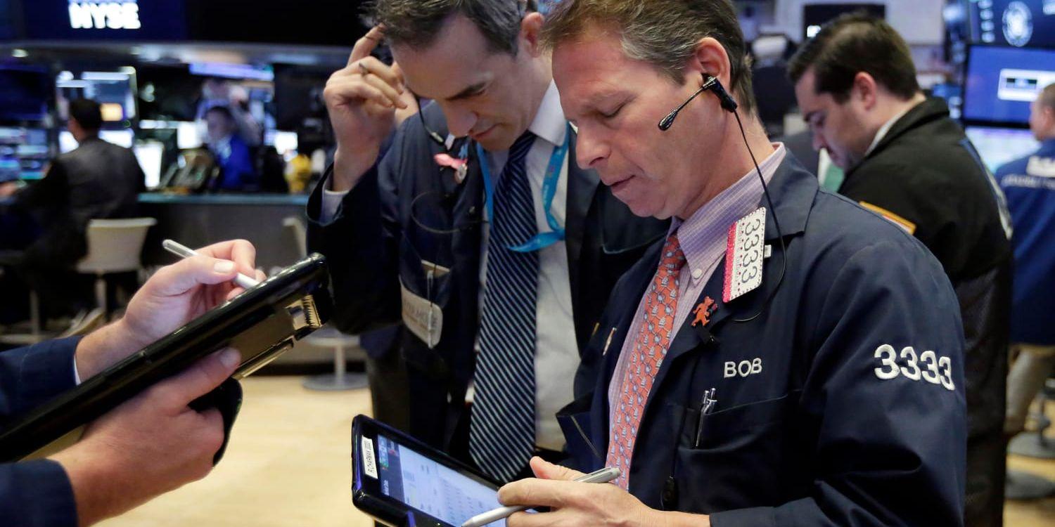 Wall Street inledde handelsveckan uppåt.