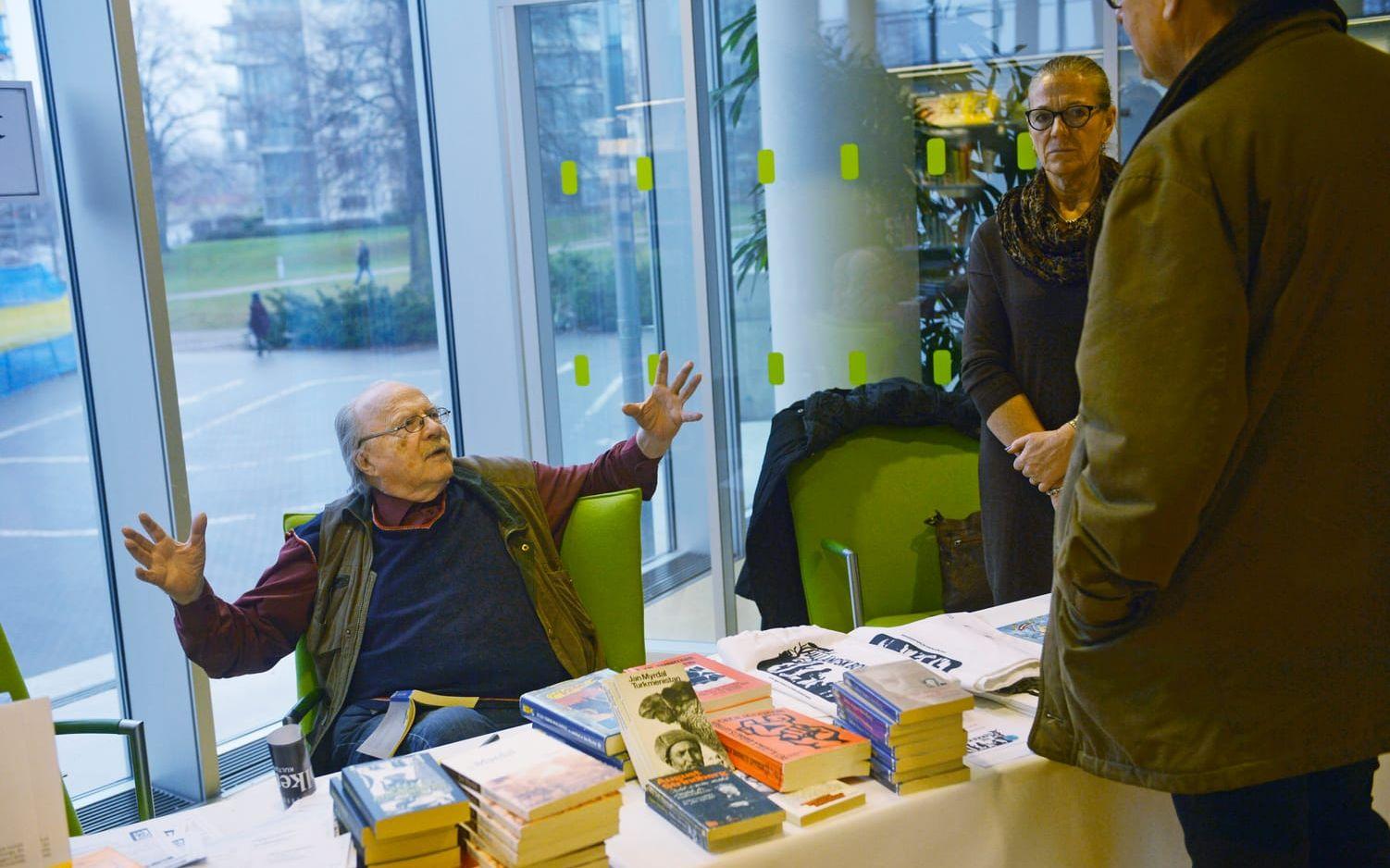 Författaren Jan Myrdal gästade bokmässan. Bild: Jari Välitalo