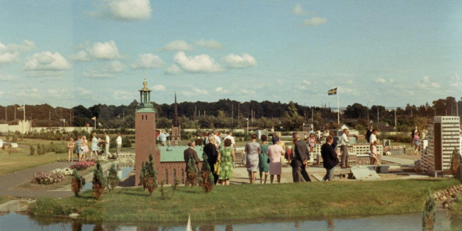 
     Stora dammen före 1968. Stockholms stadshus, Riddarholmskyrkan och Svenska Siemens. 
   