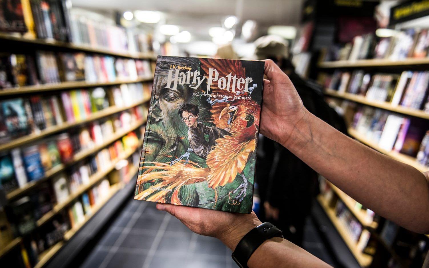 Harry Potter och hemligheternas kammare. Uppföljaren till första boken introducerade oss för husalven Dobby och får veta mer om Slytherins bakgrund. Bild: Anna Svanberg.
