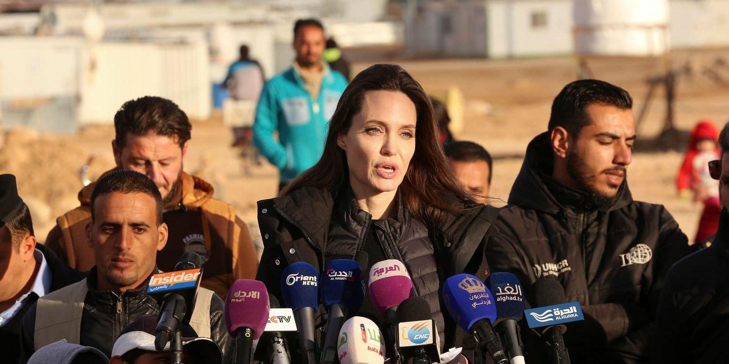 Angelina Jolie på besök i flyktingläger i Jordanien. Arkivbild.