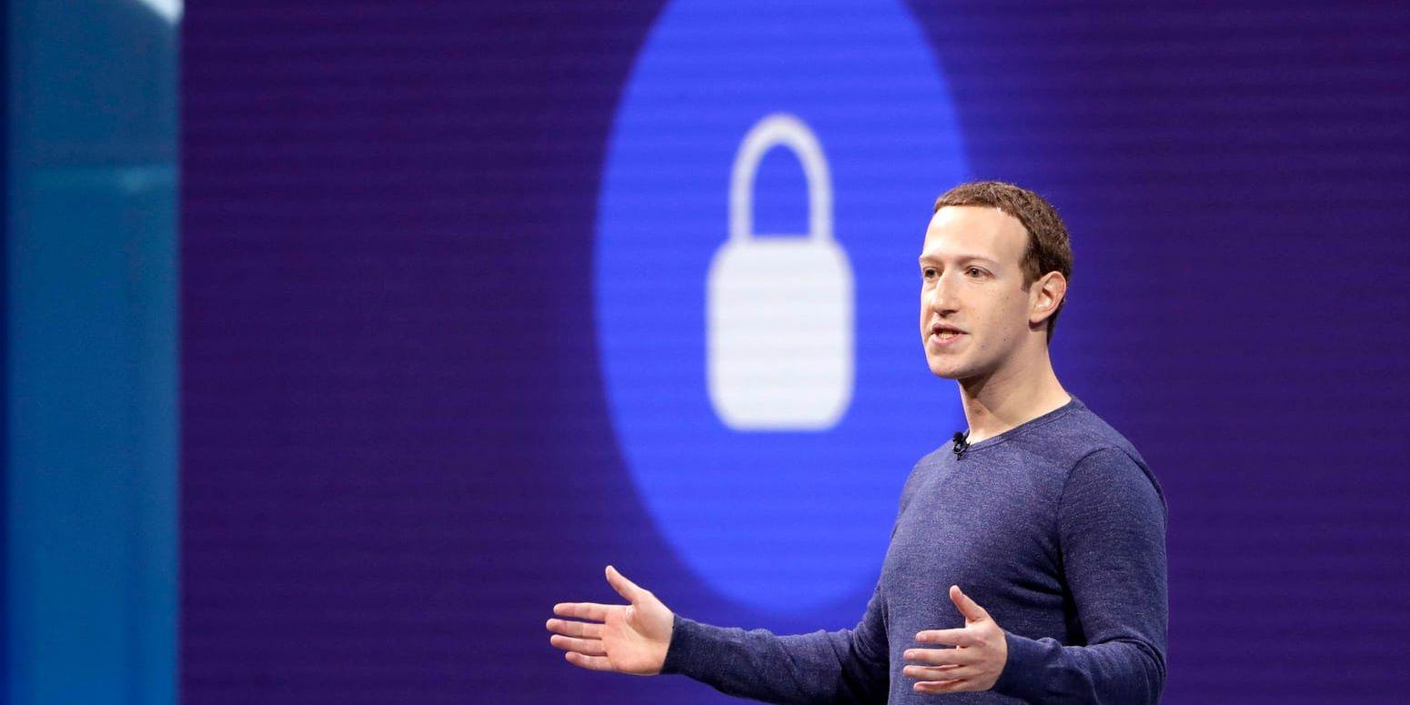 Facebooks grundare, Mark Zuckerberg, är hårt pressad efter avslöjanden om hur företaget släppt information om sina användares privata konton. Arkivbild.