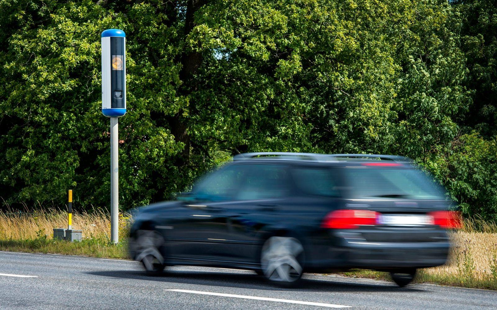 Hösten 2018 kommer sex sträckor i Halland få nya fartkameror. Bilder: TT
