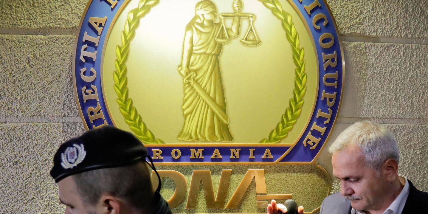 Liviu Dragnea, som leder det socialdemokratiska partiet, har fått sina tillgångar frysta efter beslut av rumänska korruptionsåklagare. Arkivbild.