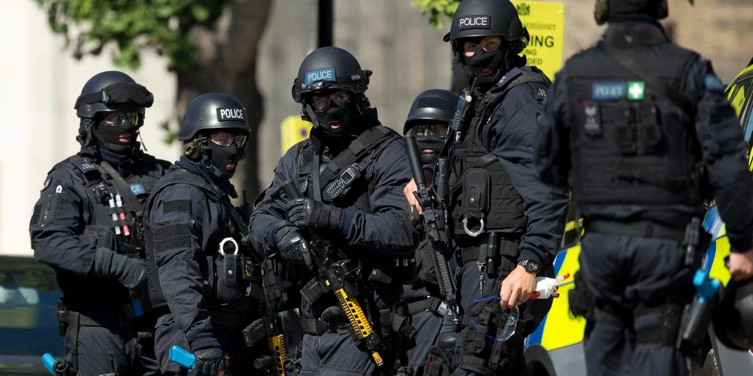 Brittisk antiterrorpolis har gripit sex personer, misstänkta för att tillhöra en förbjuden nynazistisk organisation. Arkivbild.