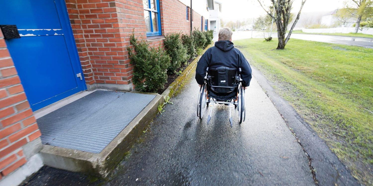 Pengar som skulle ha gått till funktionshindrade misstänks ha gått ner i fickan på en man som drivit ett assistansbolag i Göteborg. Arkivbild.