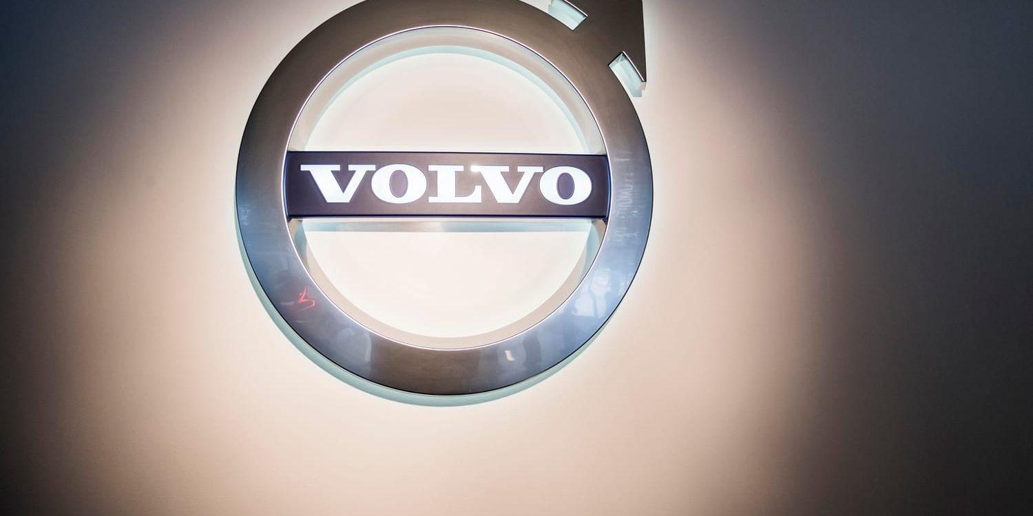 Nya affärer av Volvo Cars-ägaren Geely gör det osannolikt att biltillverkaren hamnar på börsen, enligt en expert. Arkivbild.