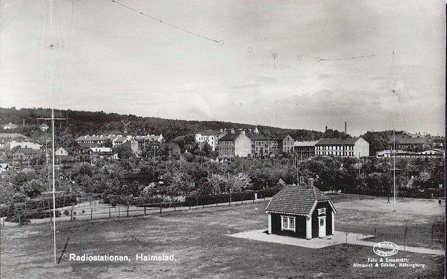 På vykortet syns Radioplan – som tidigare hette Wasaplan – med Sven Gratz lilla sändarhus.