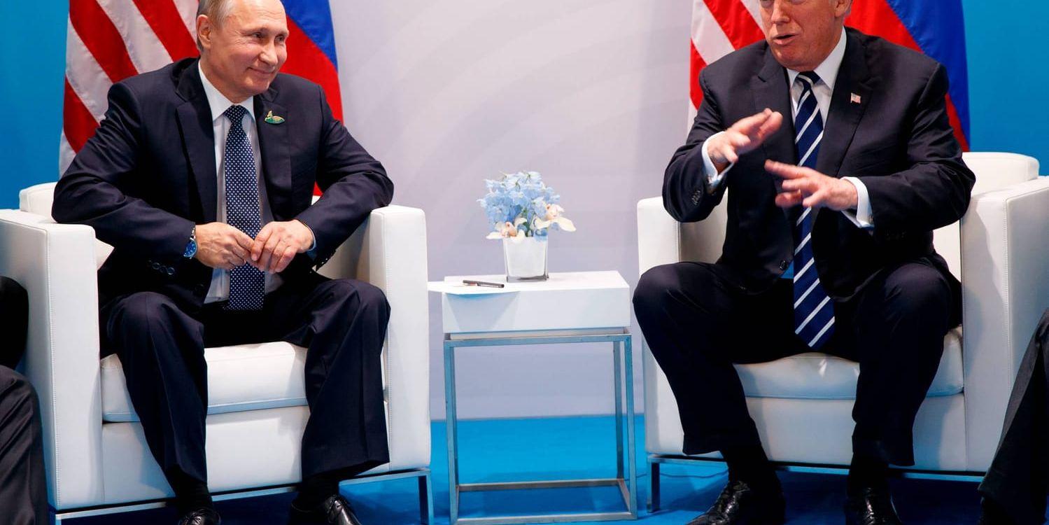 Rysslands president Vladimir Putin träffar USA:s president Donald Trump på G20-mötet i Hamburg den 7 juli.
