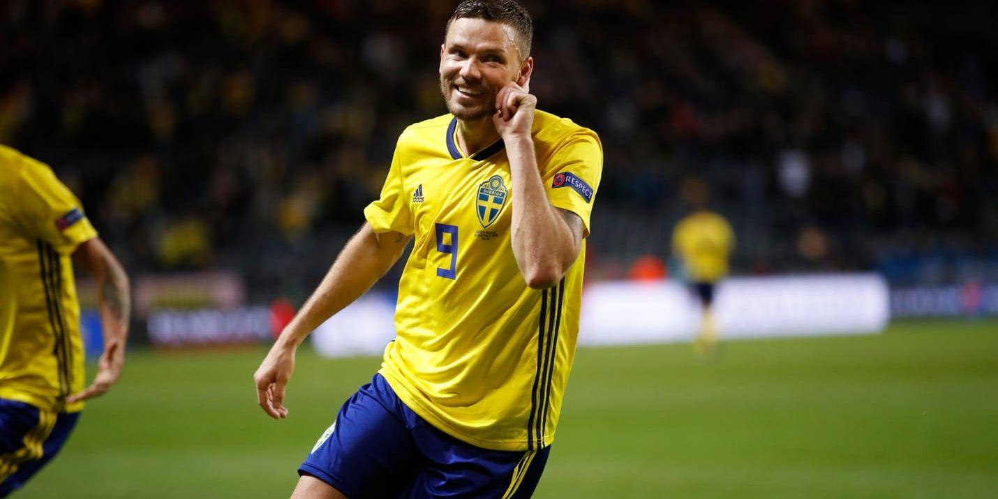 Sveriges Marcus Berg firar sitt 2–0 mål under tisdagens Nations league-landskamp mellan Sverige och Ryssland på Friends Arena.