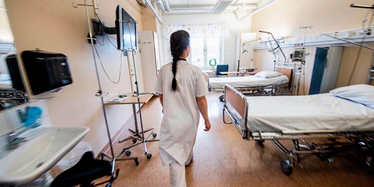 Saknas. Det råder stor brist på sjuksköterskor i Region Halland.