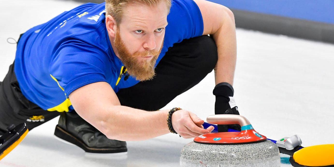 Niklas Edin och Sverige fortsätter att övertyga i curlingen. Femte raka segern kom mot tidigare obesegrade Kanada.