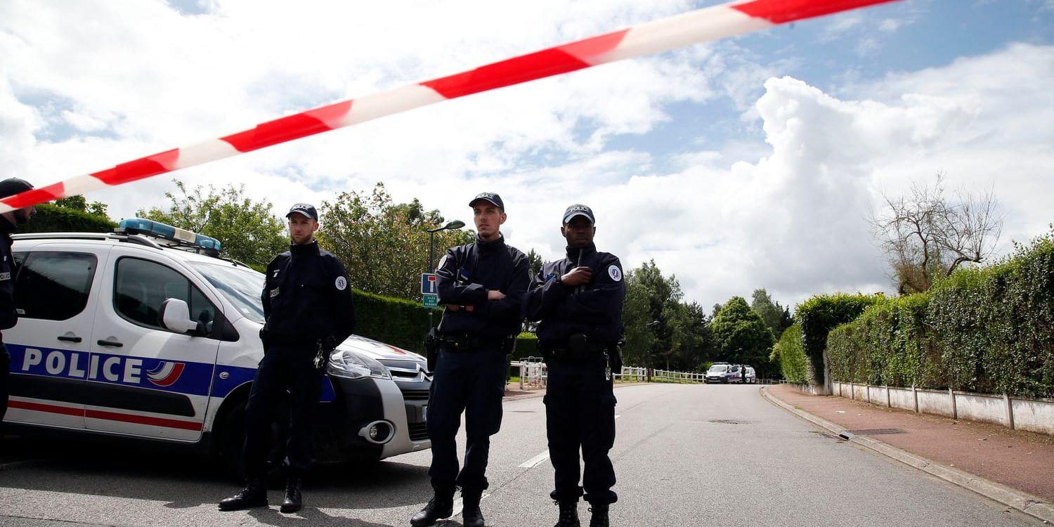 Avspärrning i samband med polismordet i franska Magnanville i juni 2016. Arkivbild.