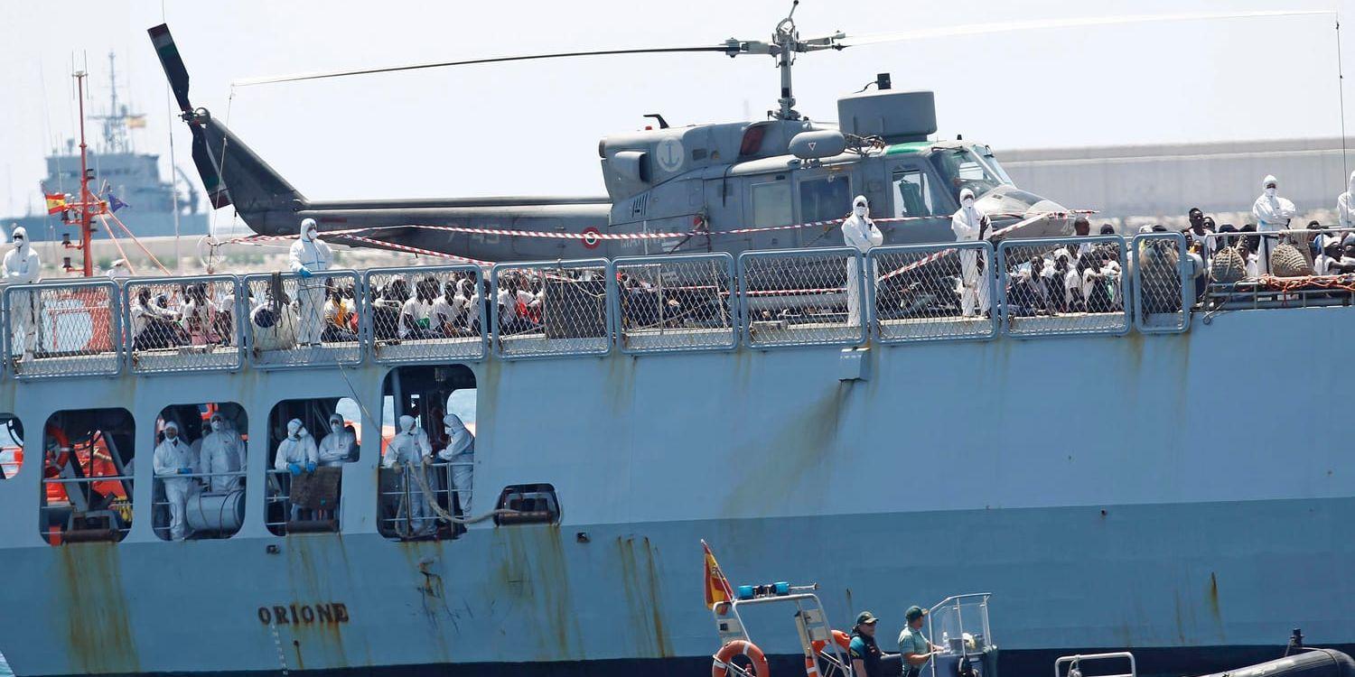 629 migranter anlände med fartyget Aquarius och ett par andra fartyg som hjälpte till att eskortera det.