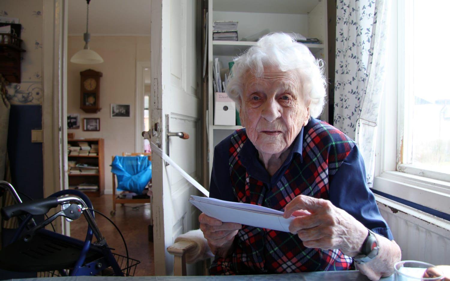 För sent. Maja Bergström, 104 år i Unnaryd, kallades att börja förskolan ett sekel för sent av barn- och ungdomskontoret, som ställt in datorn fel. Bild: Jan Bergman