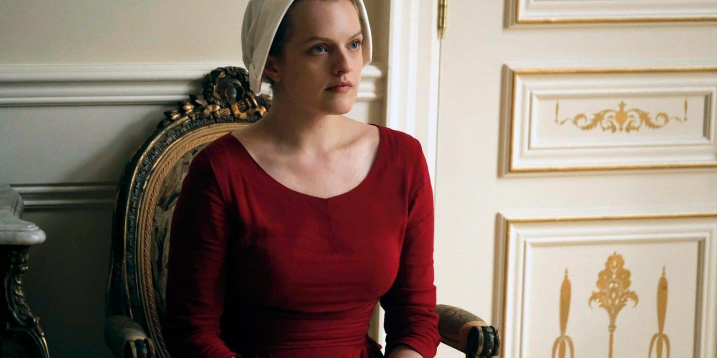 Elisabeth Moss som tjänarinnan Offred i "The handmaid's tale". Arkivbild.