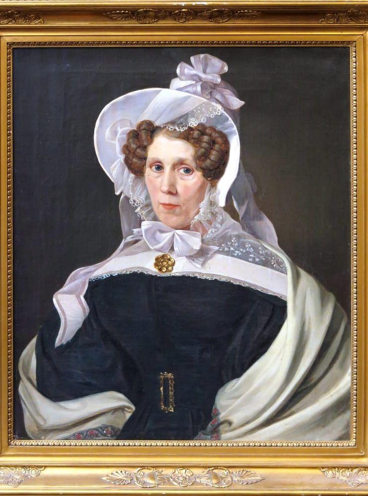Porträtt i olja föreställande kommerserådinnan Elisabet Maria Möller, född Béen. Bild: Hallands auktionsverk