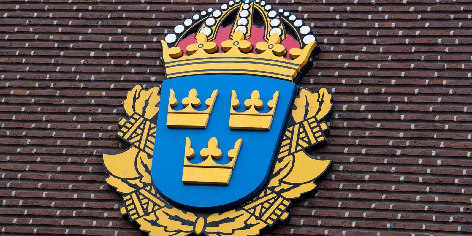Polisstationen på Södermalm i Stockholm har spärrades av för en misstänkt försändelse. Arkivbild.