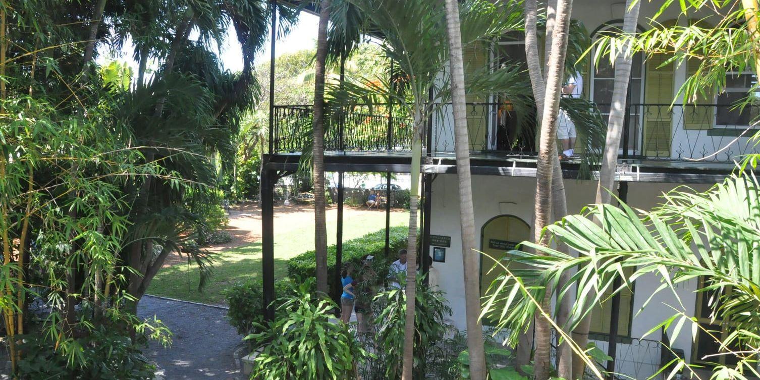 Författarens Ernest Hemingways gamla hem, numera ett populärt museum, i Key West i Florida. Arkivbild.