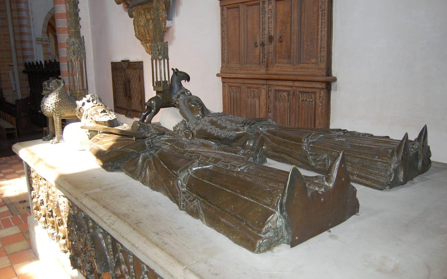 Den sista vilan. Christoffer II och hans drottning Eufemia är begravda i en sarkofag i Sorö kyrka på Själland. Bild: Anders Bergenek