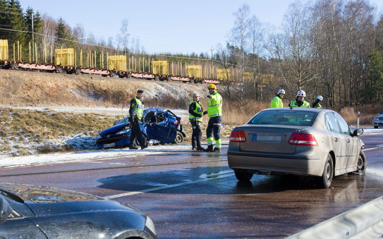 Trafikolycka på väg 15 mellan Skogaby och Knäred. Bild: Jonatan Gernes