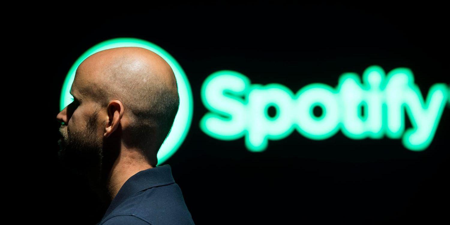 Spotifys grundare, den medieskygge vd:n Daniel Ek, vid ett av de mer ovanligare framträdanden på huvudkontoret i Stockholm i augusti. Arkivbild.