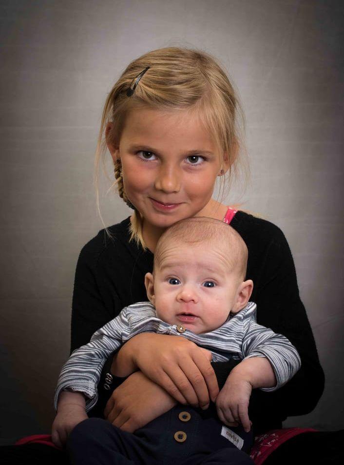 Lina Johansson och Magnus Björk, Halmstad fick den 17 Juni en pojke som heter Noel. Han vägde 3 295 g och var 50 cm lång. Storasyster heter Tuva.