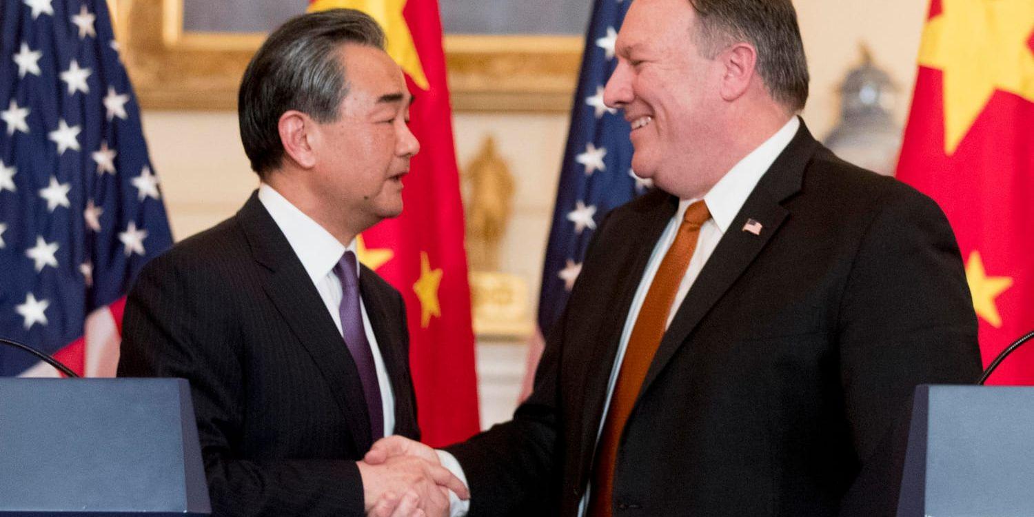 Kinas utrikesminister Wang Yi och hans amerikanske kollega Mike Pompeo.