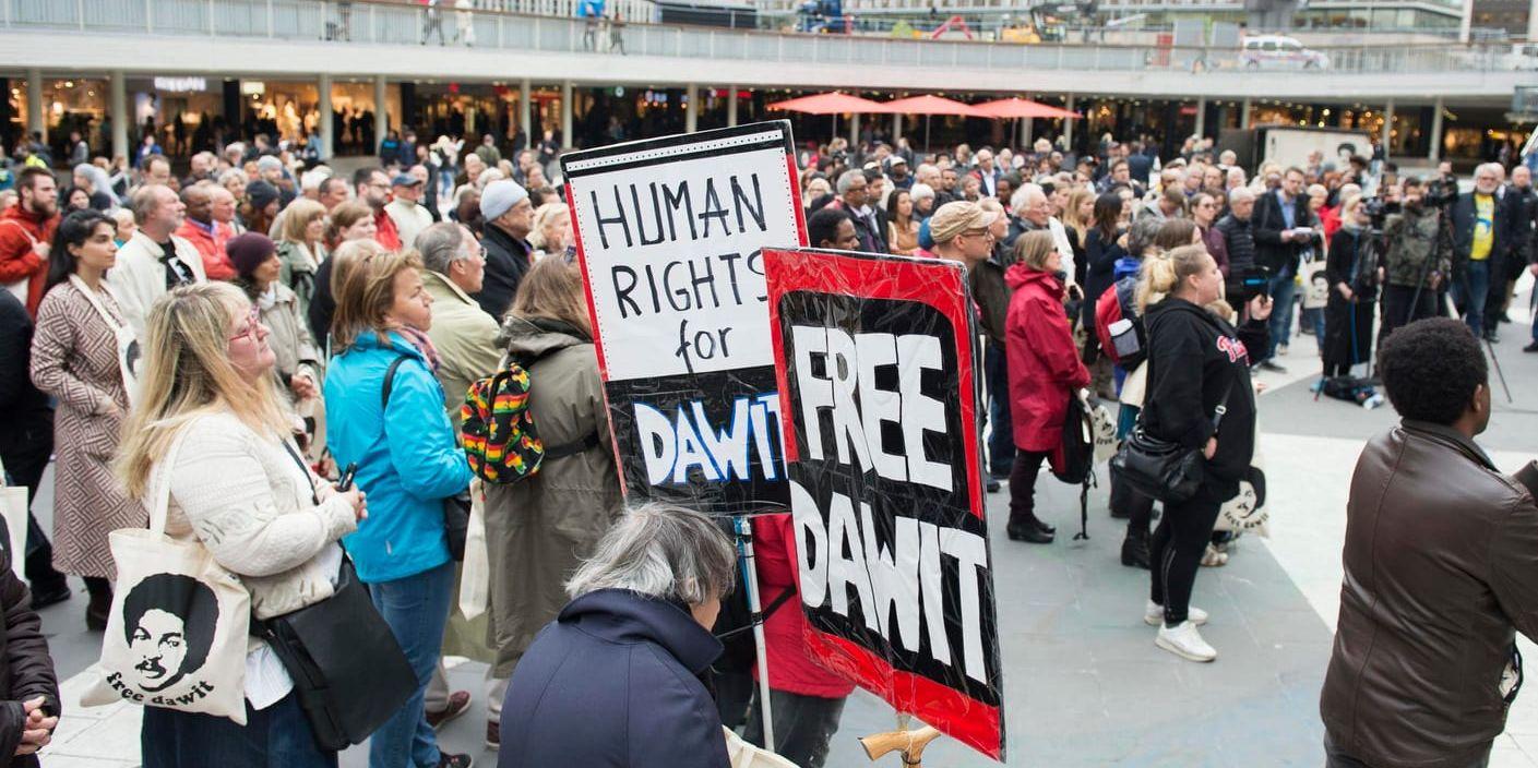 En manifestation på Sergels torg i Stockholm 2015 till stöd för fängslade journalisten Dawit Isaak. Arkivbild.