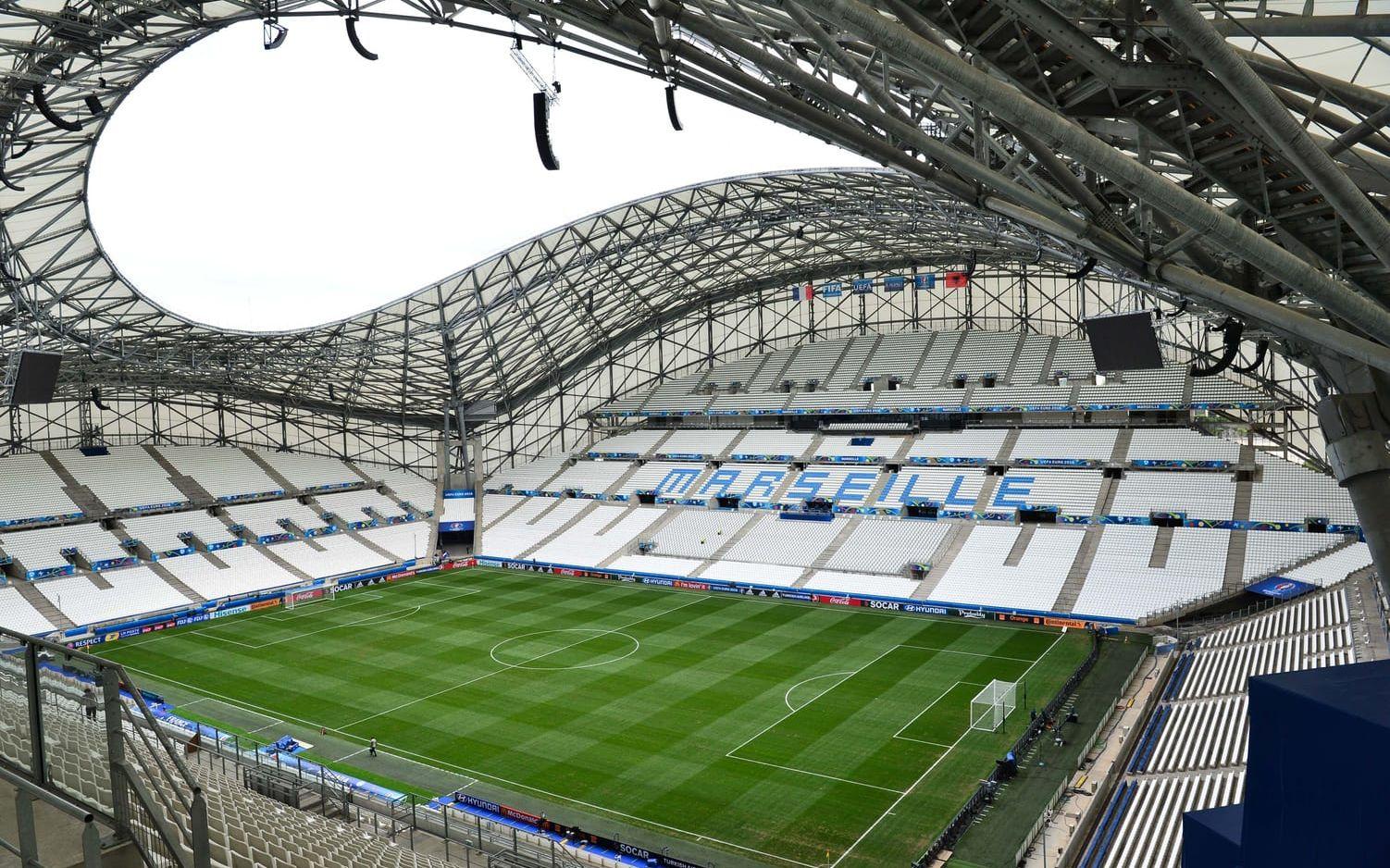 15. Marseilles hemmaarena, Stade Velodrome tar in 67 371 åskådare.