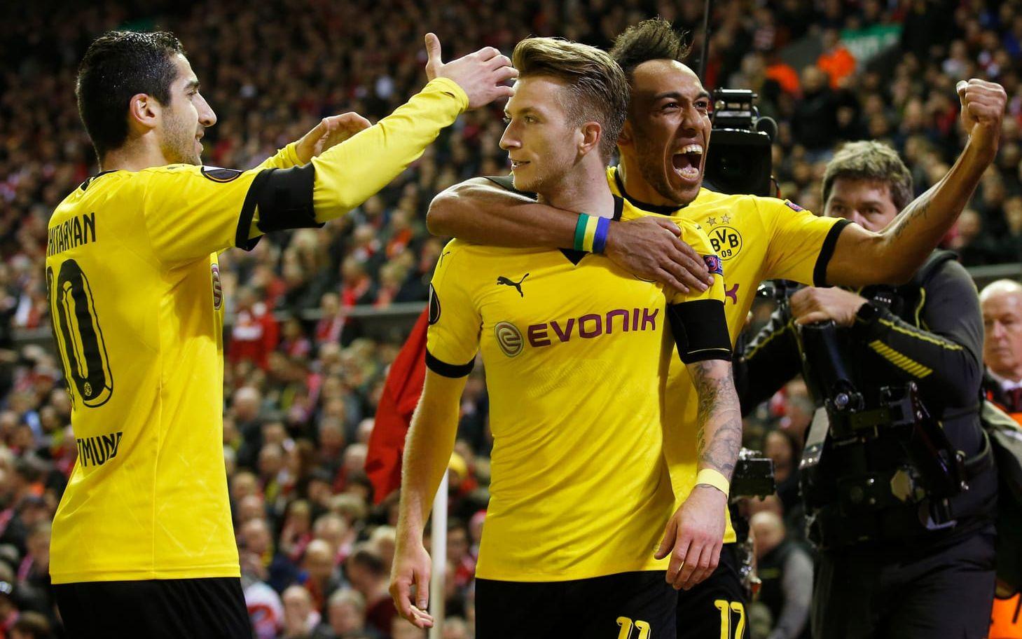 <strong>10. Europa League-semifinalen mellan Liverpool och Borussia Dortmund blev ett speciellt dubbelmöte.</strong> Den första matchen slutade oavgjort, 1–1, men på Anfield såg tyskarna ut att fixa avancemanget när Marco Reus gjorde 3–1 en bit in i den andra halvleken. Foto: Bildbyrån