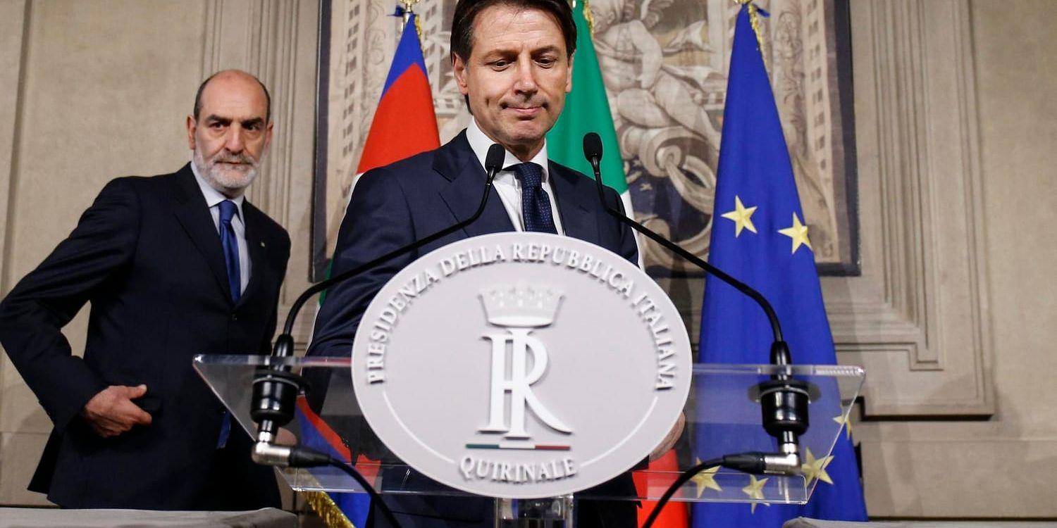 Juridikprofessorn Giuseppe Conte. blir ny premiärminister i Italien. På fredagen svärs han in tillsammans med landets nya regering.