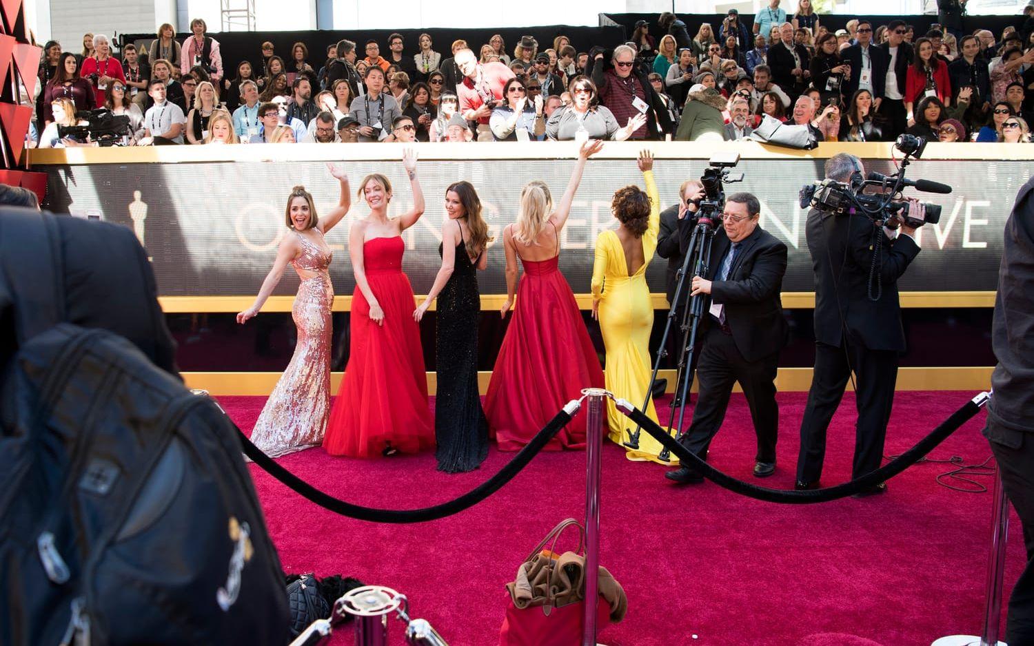Förberedelser på röda mattan vid Oscarsgalan i Los Angeles.