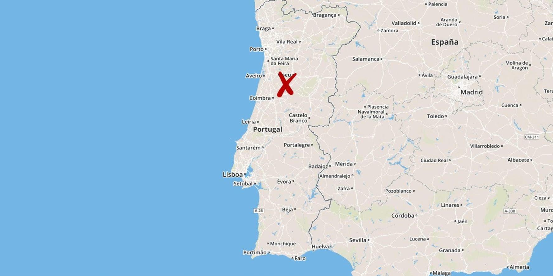 En brand bröt ut i Vila Nova da Rainha i Portugal. Minst åtta personer omkom.