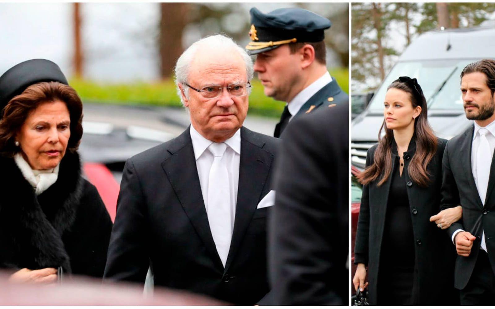 Kung Carl Gustaf och drottning Silvia är under torsdagen på plats i Västsverige för att närvara vid friherren Niclas Silfverschiölds begravning. Bild: TT