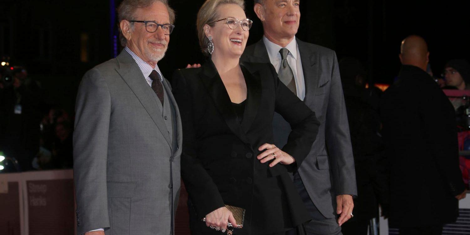 Steven Spielberg tillsammans med Meryl Streep och Tom Hanks inför premiären på "The Post" i London. Arkivbild.