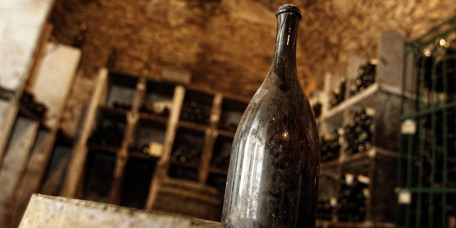 En flaska Vercel av årgång 1774 som såldes år 2011. Arkivbild.