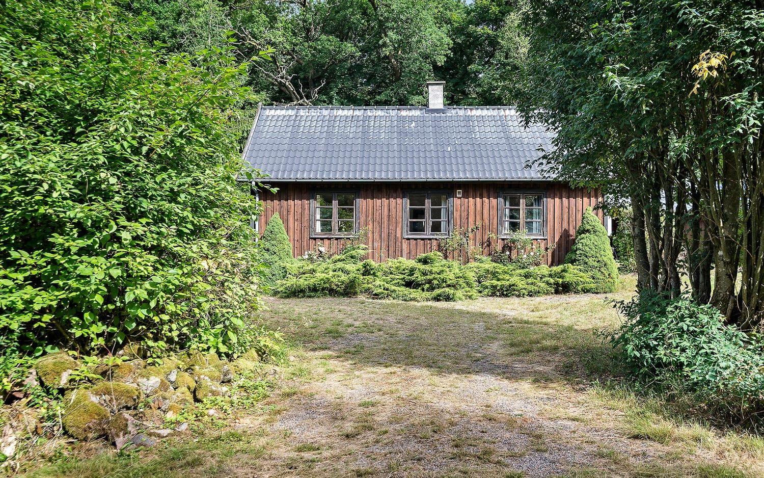 Rydöbruk. I Sandshult, nära Rydöbruk, finns en villa för 595 000 kronor. Bild: Mäklarhuset.