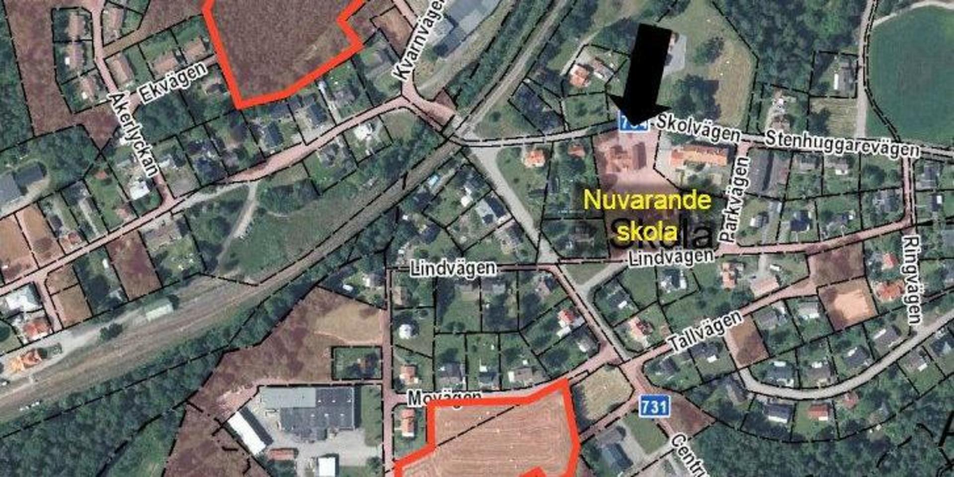 Två kommunägda fastigheter, vid gamla Preconal (numera OGM AB) respektive vid företaget Esskå, har pekats ut som lämpliga för en skola men är dock inte detaljplanerade för skolverksamhet. Fastigheterna är rödmarkerade på kartan.