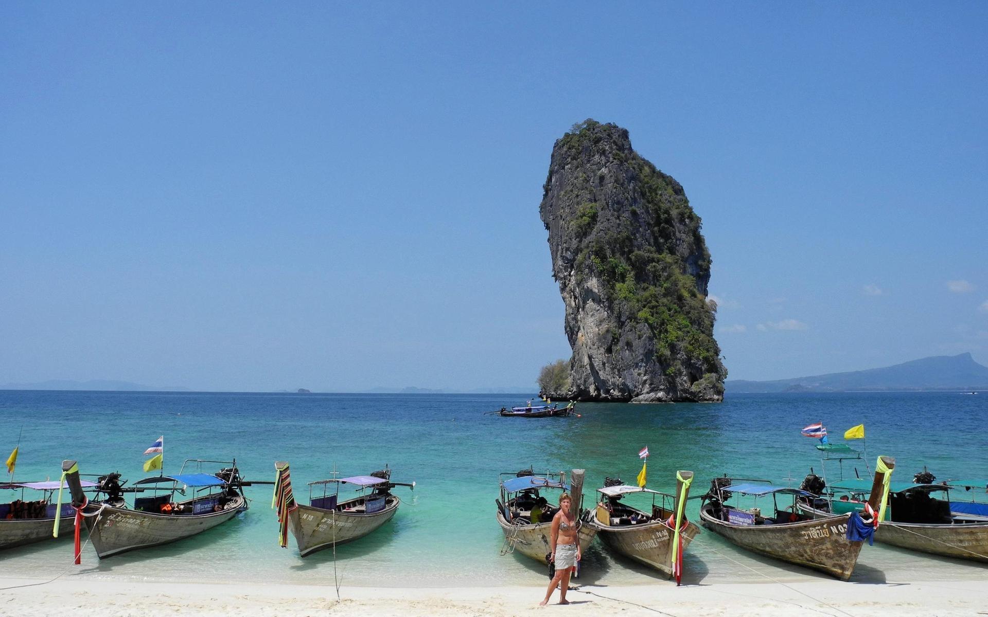 Longtailbåtarna i thailändska Koh Poda är redo – turisterna är mer än välkomna tillbaka. Och på Ticket i Halmstad ser man ett stort intresset för höst- och vinterresor till Kanarieöarna, Thailand och Karibien.