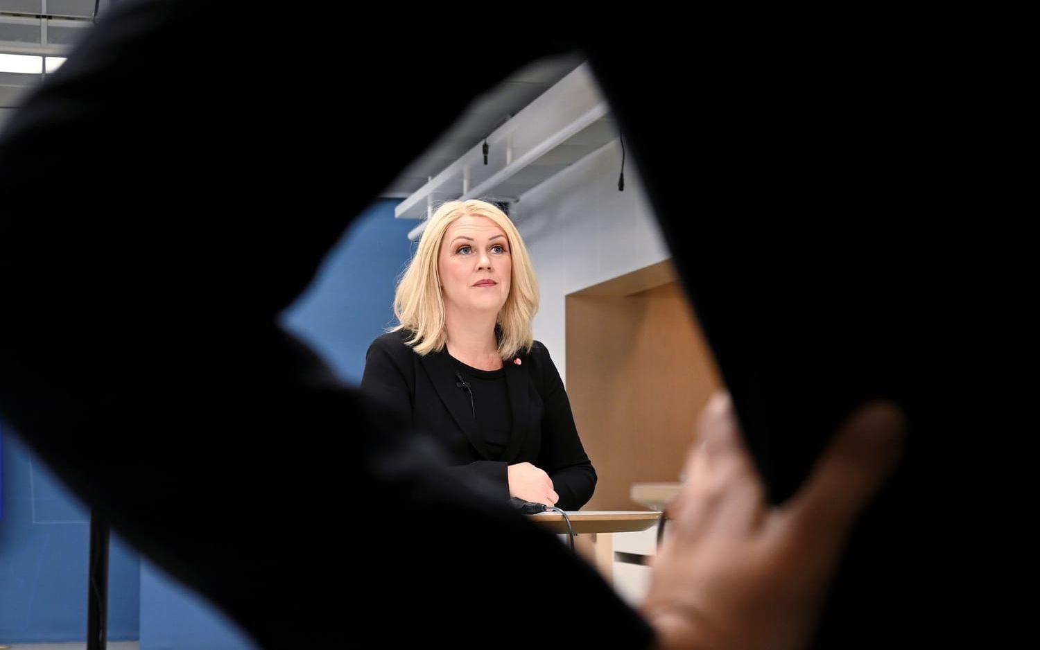 Socialminister Lena Hallengren (S).