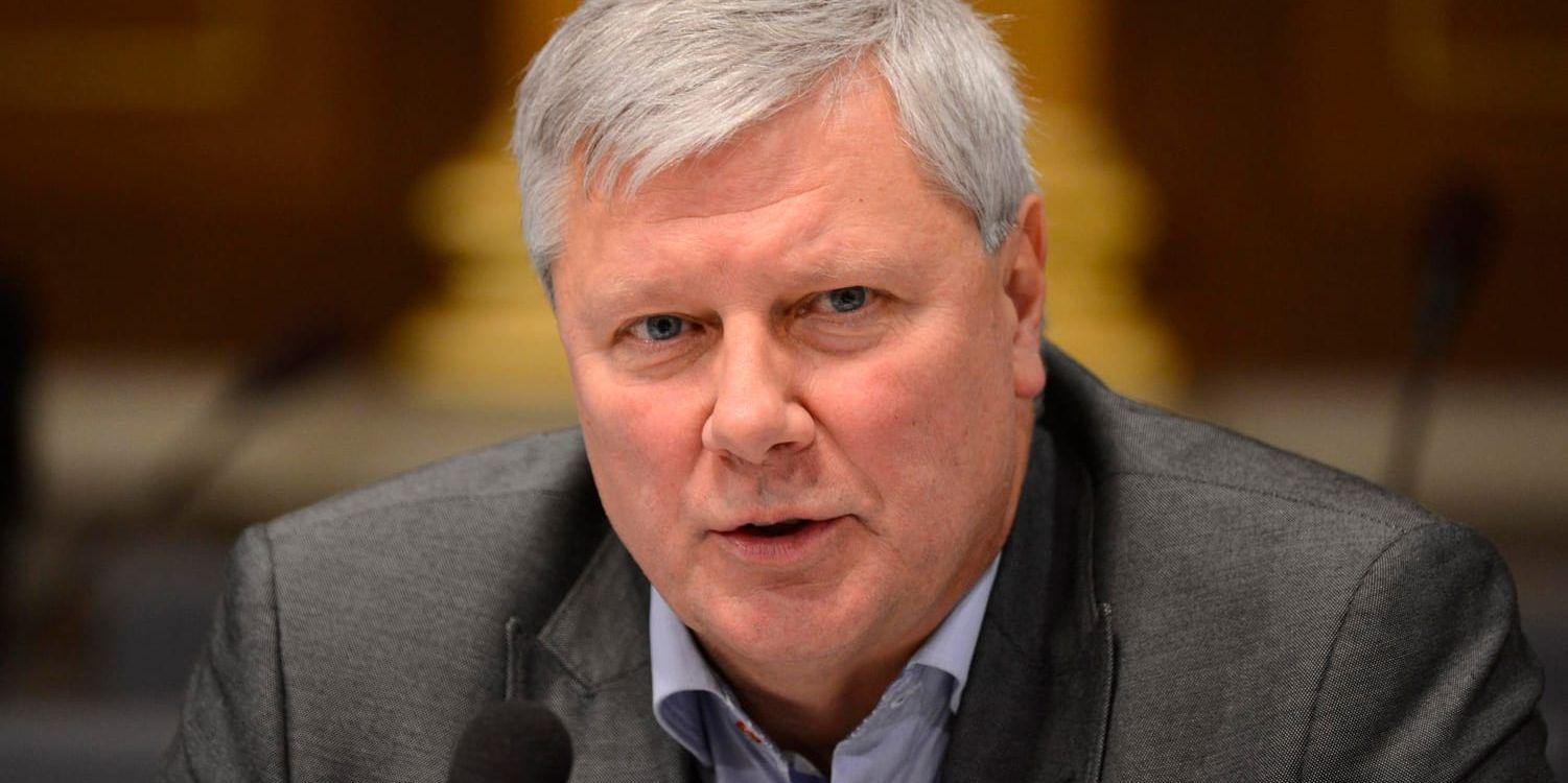 V-politikern Lars Ohly anklagas för sextrakasserier och nu ifrågasätts hans roll som ordförande för Funktionsrätt Sverige. Arkivbild.